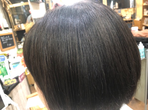 【大阪 今里 梅田茶屋町】大人世代の白髪でくせ毛のお客様にFlowers（フラワーズ）のシャンプーを体験してもらい髪質を変えてみた！