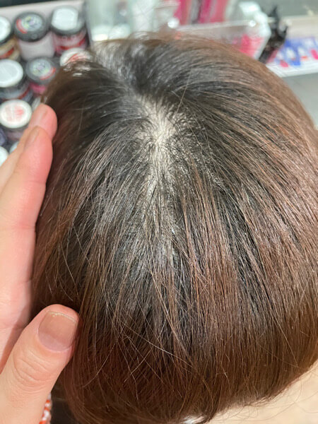 【大阪】白髪ボカシハイライトを入れたベージュカラーには髪の毛のケアをするベホマトリートメントがオススメ