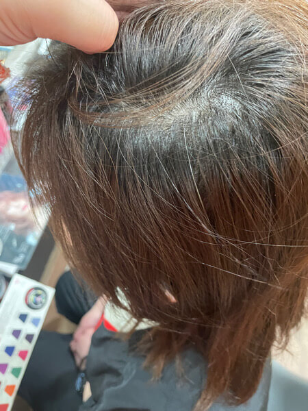【大阪】白髪ボカシハイライトを入れたベージュカラーには髪の毛のケアをするベホマトリートメントがオススメ