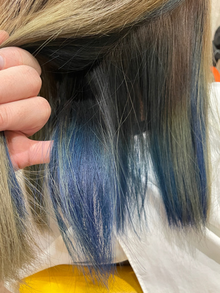 【大阪　今里】髪の毛のパサツキが気になる方には艶トリートメントとブルーのインナーカラーがオススメ