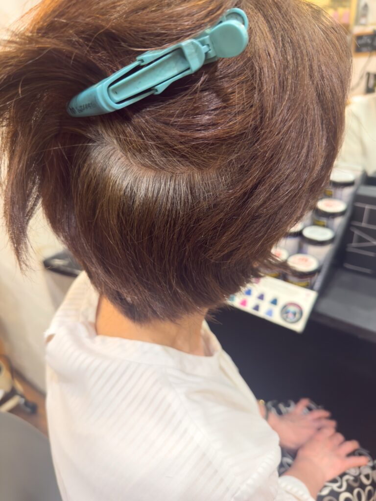 縮毛矯正前のくせ毛と白髪の状態 今里の美容室